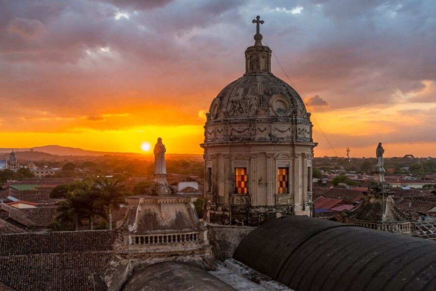 Granada: Self-Guided Highlights Scavenger Hunt & Tour