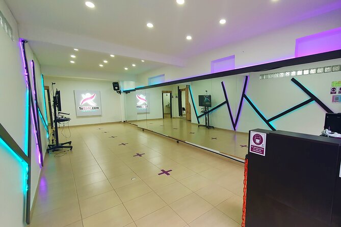 Group Dance Class in Bogotá - Class Schedule and Duration