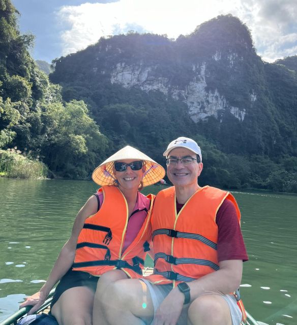 Group Tour: Ninh Bình -Pagoda Bai Dinh – Trang An – Mua Cave