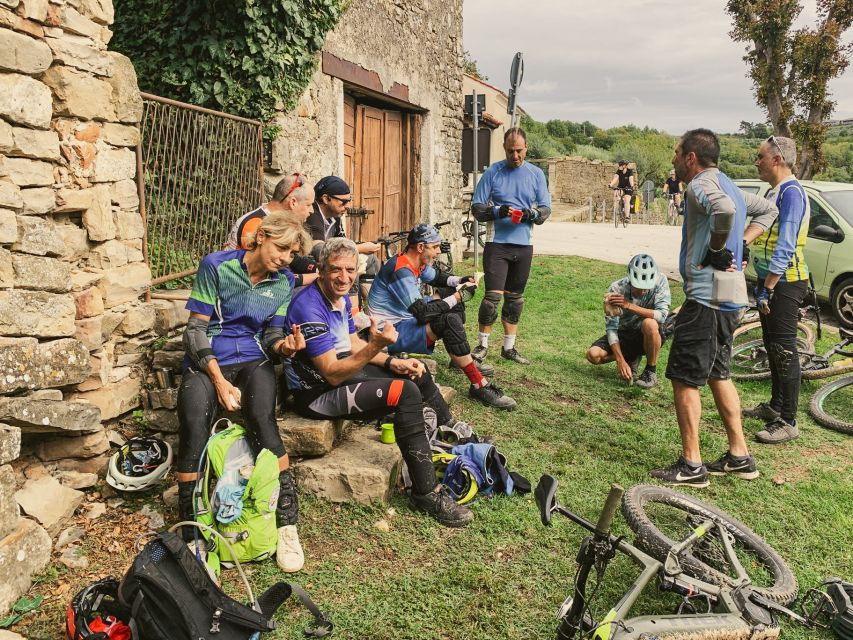 GrožNjan: Bike Tour With Truffle Hunting & Honey Tasting