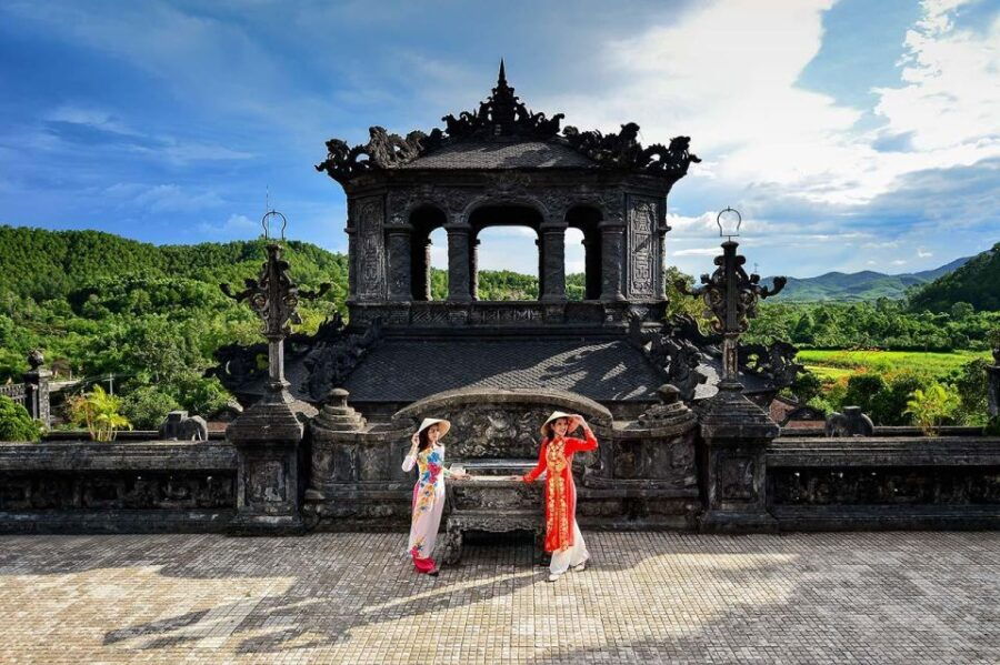Hai Van Pass & Hue City Sites Deluxe Tour – Optional Tour