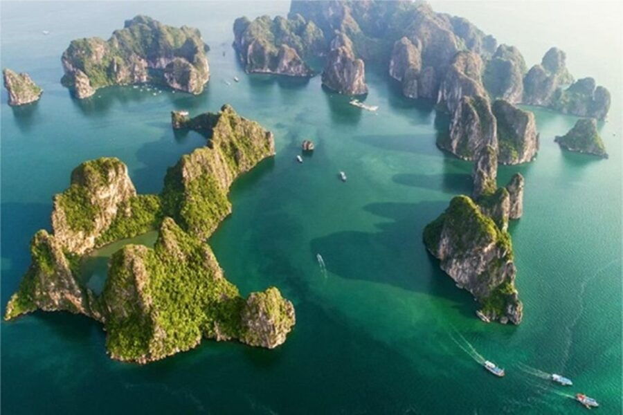 Halong Bay Day Tour 6 Hour Cruise, Kayak, Lunch, Small Group