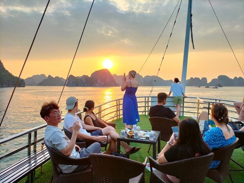 Halong Bay Full Day Tour 6 Hours Cruising Lunch, Kayaking