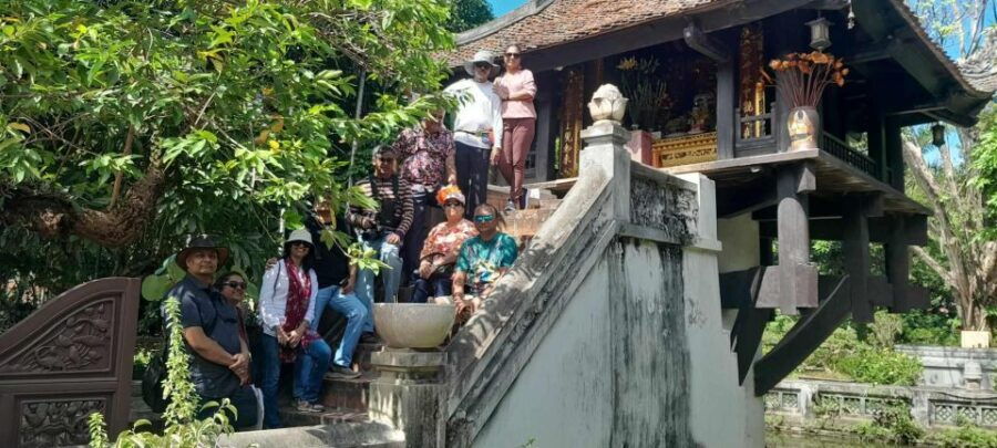 Hanoi Best Local Food Tour Visit Train Street Old Quarter - Tour Highlights