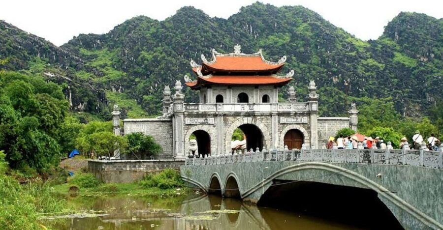 Hanoi: Full-Day Mua Cave, Hoa Lu and Tam Coc Tour - Good To Know
