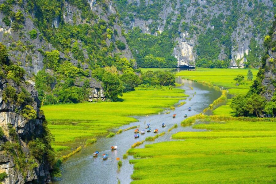 Hanoi: Ninh Binh – Halong 2 D1N Trip by Bus – Bungalow/Hotel
