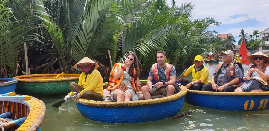 Hoi an Countryside Sightseeing by Bike &Basket Boat Riding - Exploring Tra Que Organic Garden