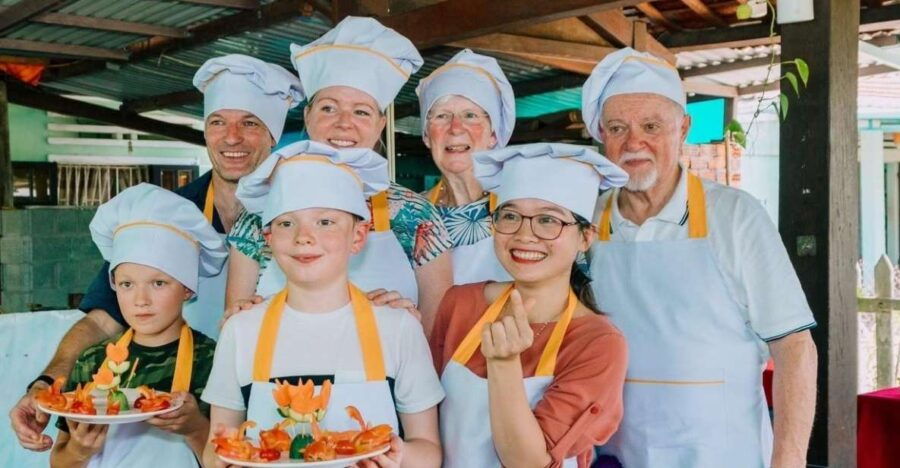 Hoi An: Market Tour -Bay Mau Cooking Class -Basket Boat Ride - Authentic Cooking Class Experience