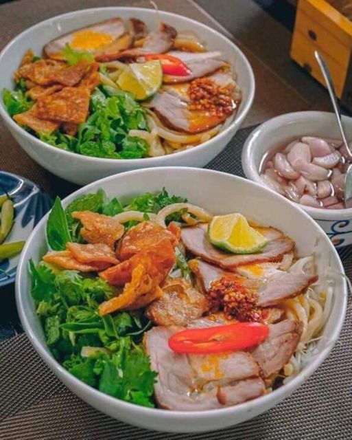 Hoi An Walking Street Food Tour by Local Guide - Experienced Local Guides