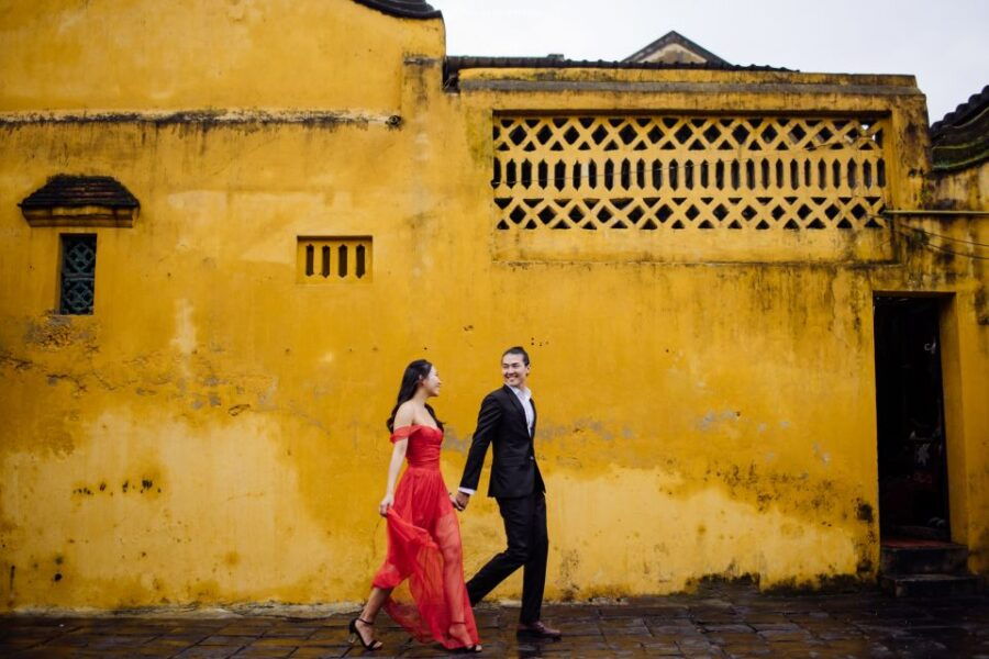 Hoian: Walking Around Oldtown With Professional Photographer - Good To Know