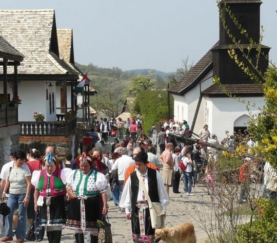 Hollókő Ethnographic Village: Day Tour From Budapest - Good To Know