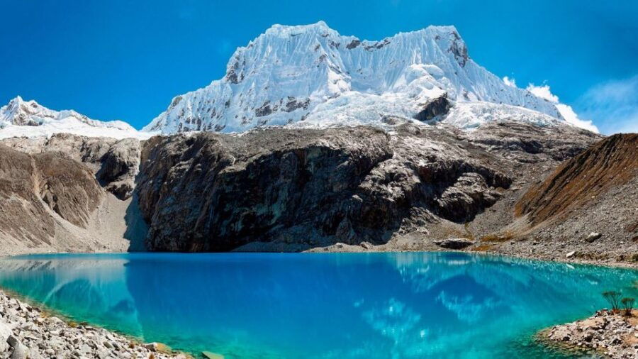 Huaraz: Visit to Laguna 69