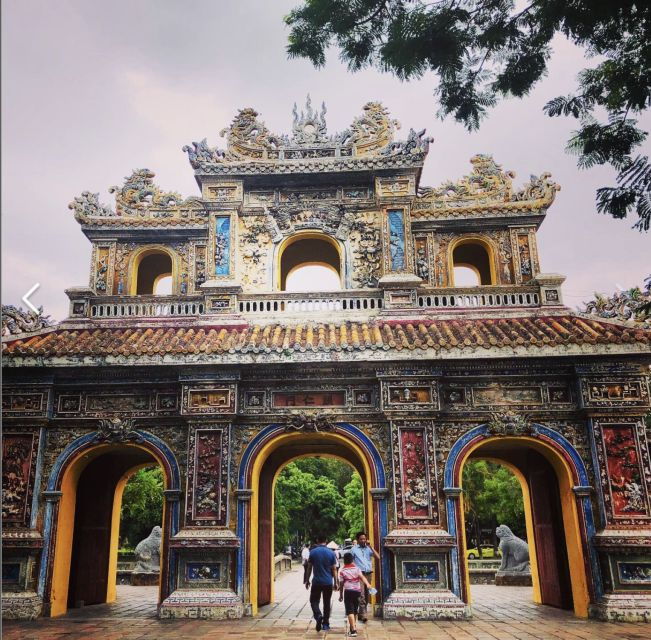 Hue City Private Car Charter (3-5 Attractions)