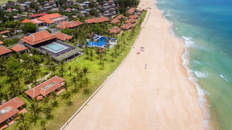 Hue: Private Round-Trip Transfer to Thuan An Beach