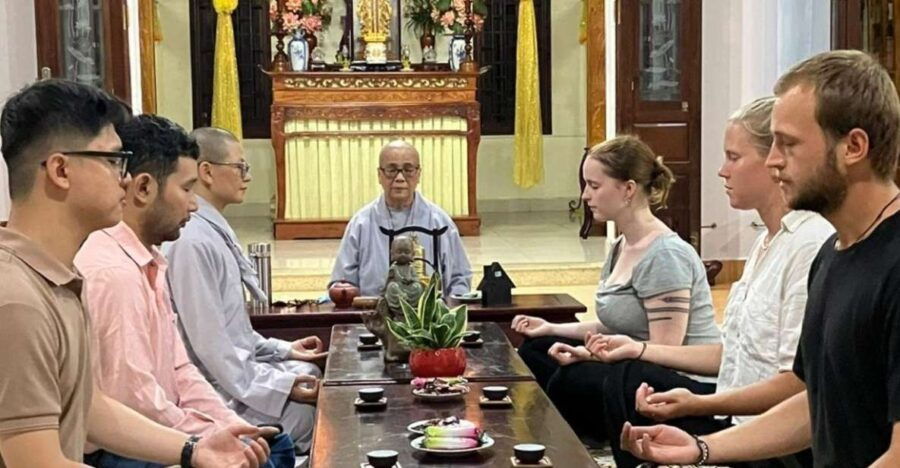 Hue Retreat: Tea and Meditation With Vegetarian Meal