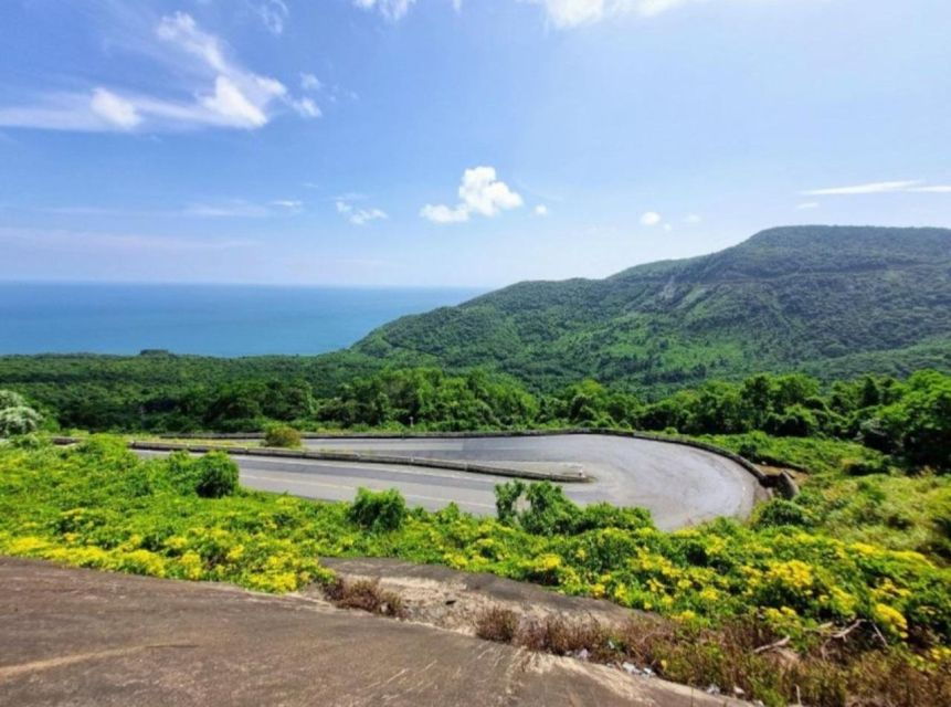 Hue To/From Hoi An Via Hai Van Pass by Private Car