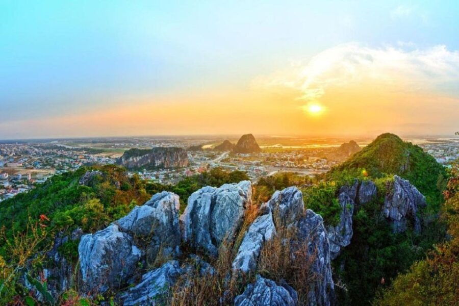 Hue: Transfer Hue to Hoi An by Private Car- English Driver - Good To Know