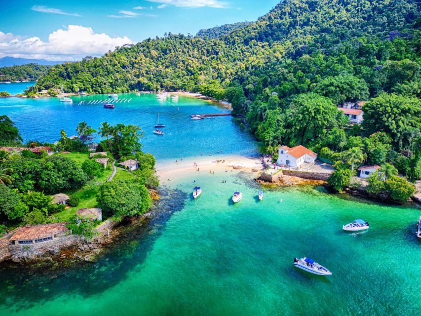 Ilha Grande: Full-Day Speedboat Tour of Paradise Islands