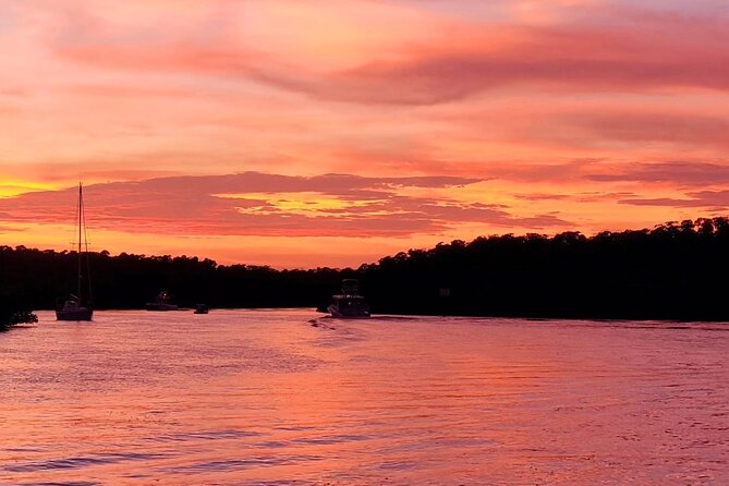 Islamorada: Sunset Cruise Bayside of Island & Millionaire Homes - Sunset Catamaran Cruise Experience