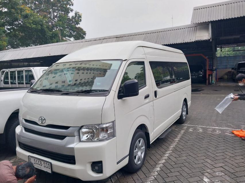 Jakarta Airport Transfer for Small/Big Group