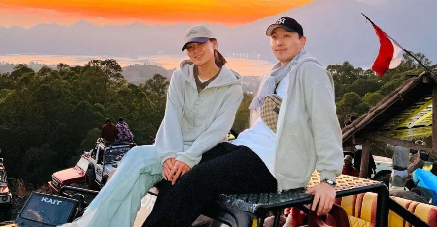 Jeep Sunrise With 4wd - Tour Guide Information and Language Options