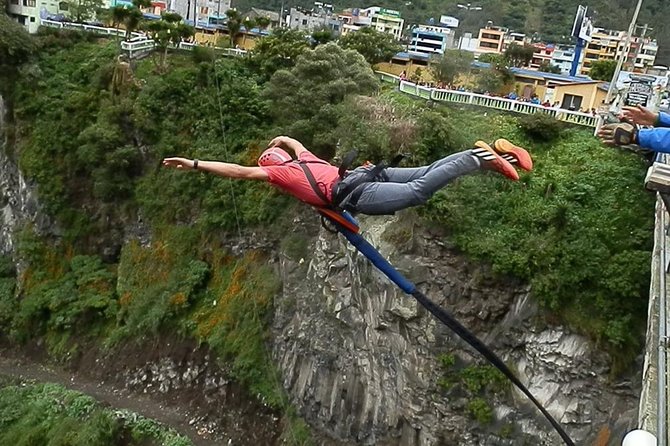 Jumping the Bridge – Bungge Jumpng – Swing Jumping 100m. Tall