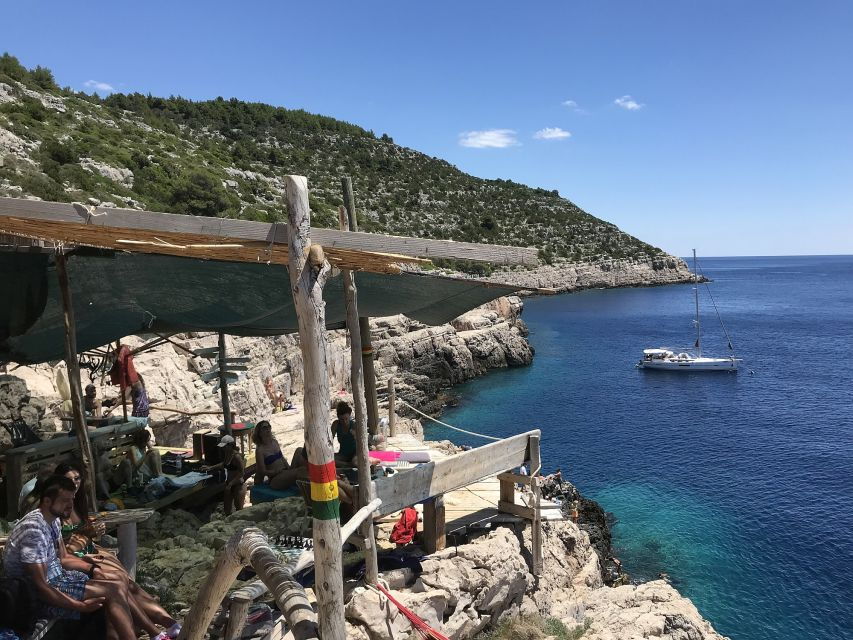Korcula: Odysseus Cave Yacht Cruise With Lunch & Swim Stops