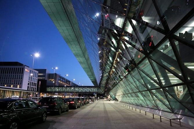 Krakow Balice Airport to City Center and Hotel Private Transfer