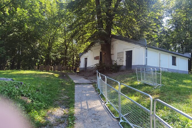 Krakow Lezajsk Lizhensk Private Transfer Rabbi Elimelech - Group Size Price Variations