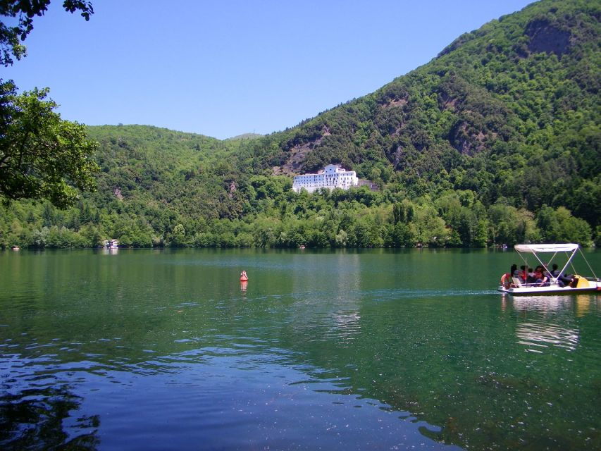 Lakes of Monticchio: Guided Private Walking Tour