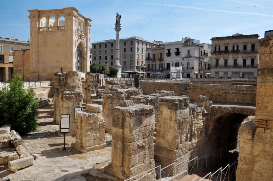 Lecce: 2-Hour Guided Tour - Specific Area and Product ID