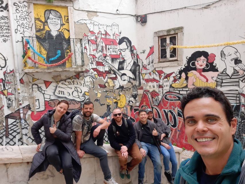 Lisbon: Alfama and Mouraria Districts Guided Walking Tour - Good To Know