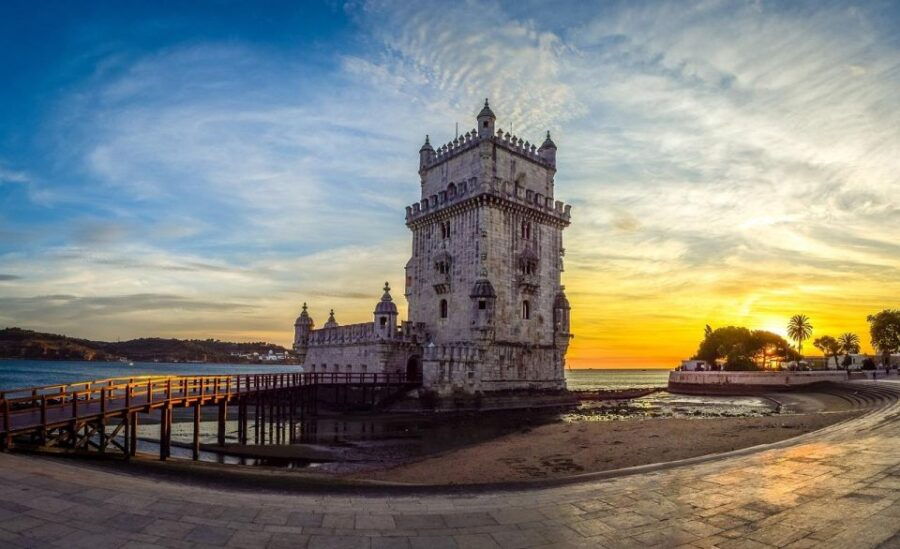 Lisbon: City Highlights Self-Guided Audio Tour - Good To Know