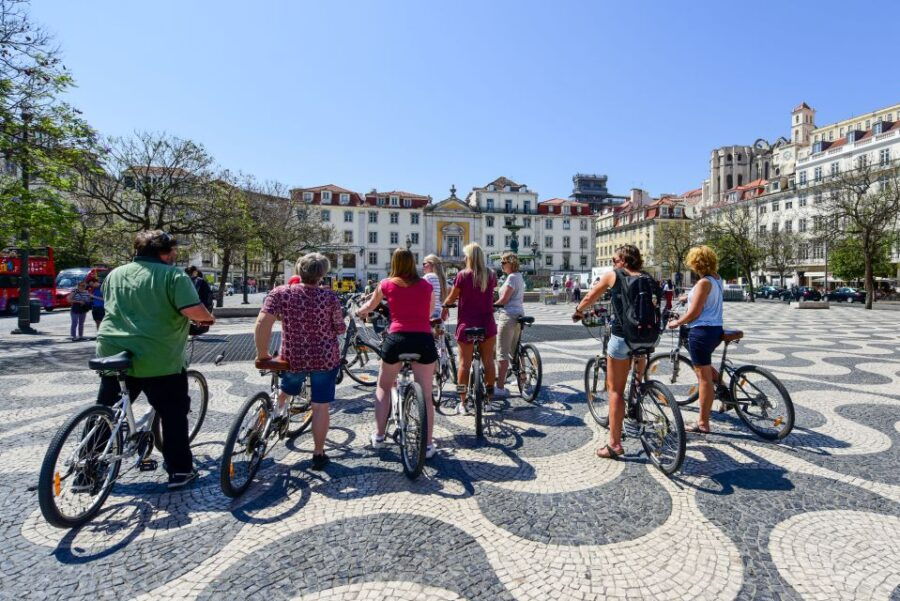 Lisbon: Riverside Light Bicycle Tour in Dutch - Good To Know