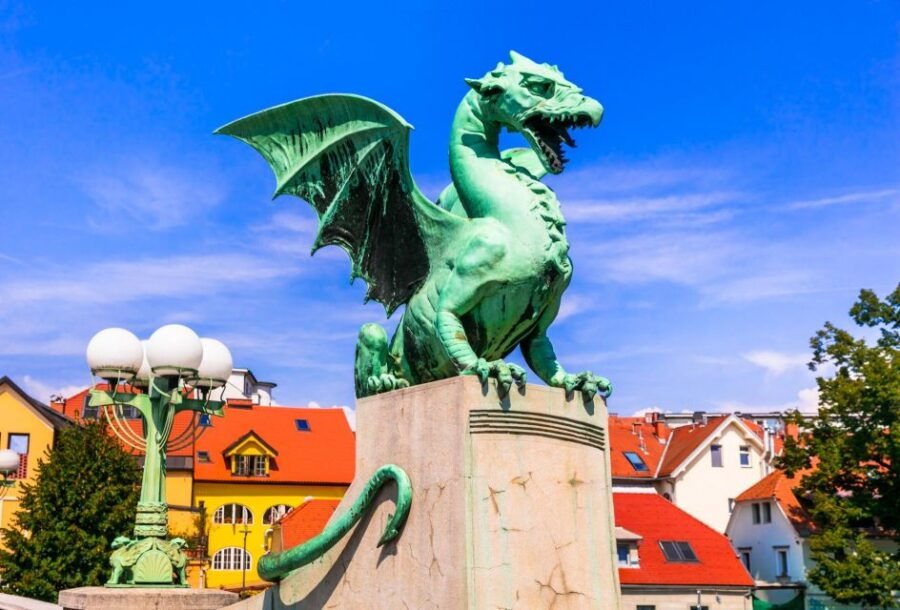 Ljubljana: Express Walk With a Local in 60 Minutes - Good To Know