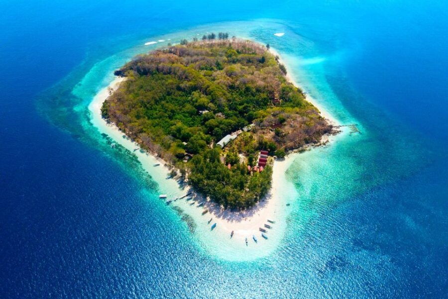 Lombok: The Southern Gilis Tour (incl. Lunch) - Activity Duration and Guide