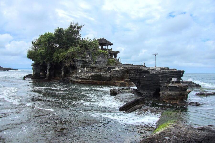 Lovina Dolphins: 2-Day Tour of Northern Bali With Spa - Good To Know