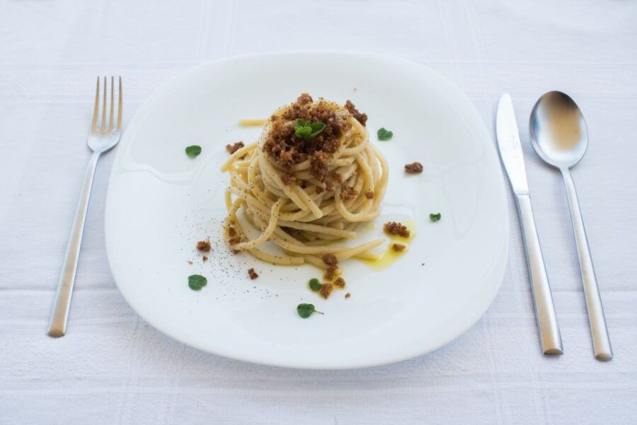 Lucca: Market Tour & Lunch/Dinner at a Cesarina's Home - Inclusions