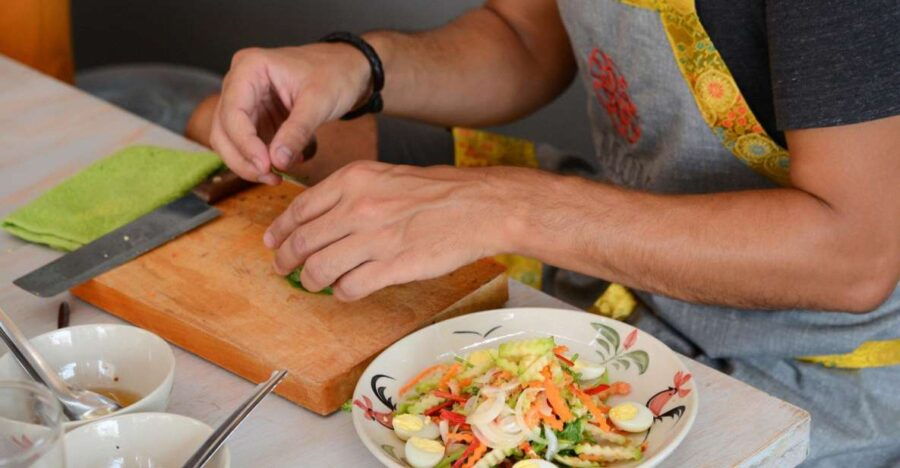 M.O.M COOKING CLASS - Good To Know