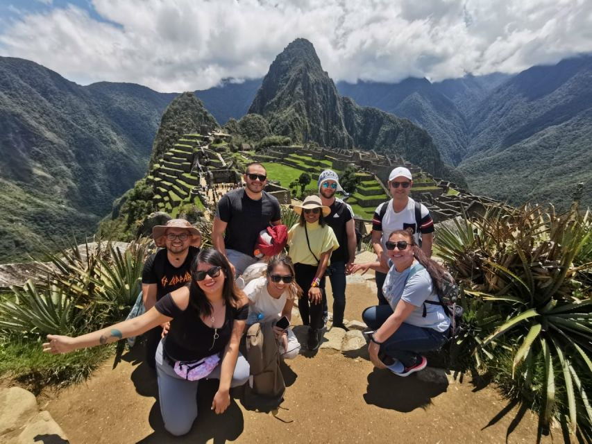 Machu Picchu: 2-Hour Small Group Guided Tour