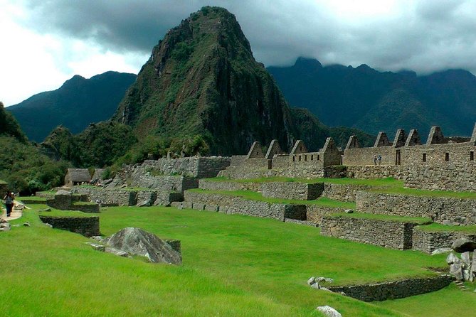 Machupicchu & Rainbow Mountain 2 Days ( Group Service) - Itinerary Overview