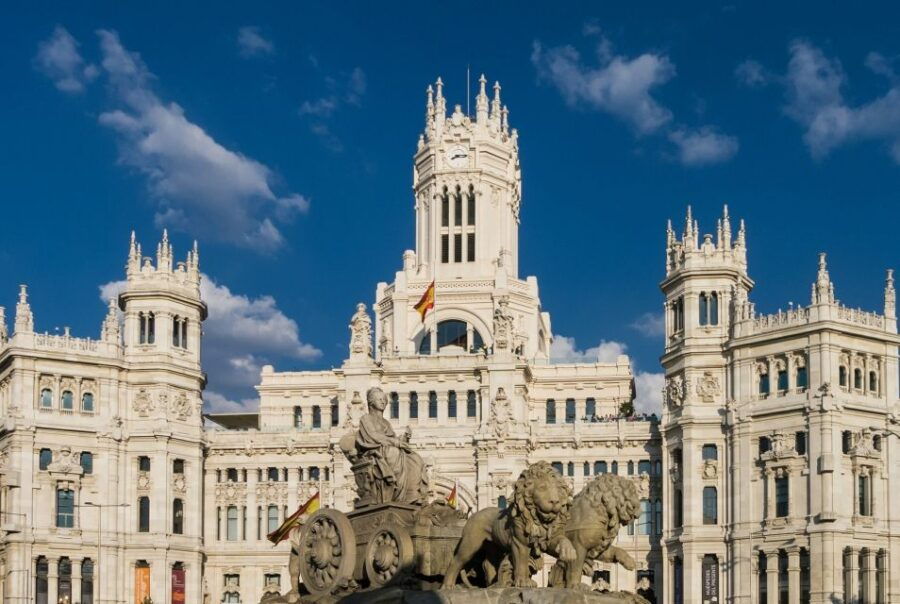 Madrid: Self-Guided Tour With Over 100 Sights - Tour Highlights in Madrid