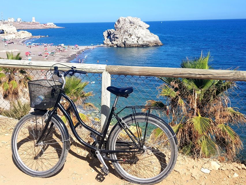Malaga: City Bike Rental With Self-Guided Cycling Route
