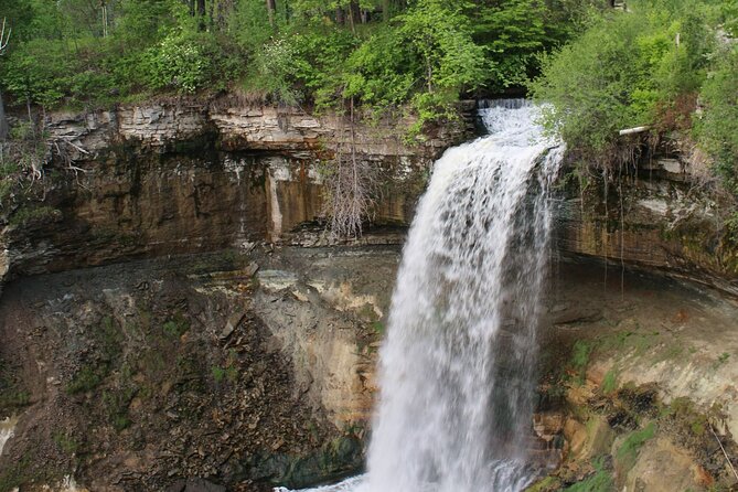 Minnehaha Falls: A Self-Guided Audio Tour of Minneapolis