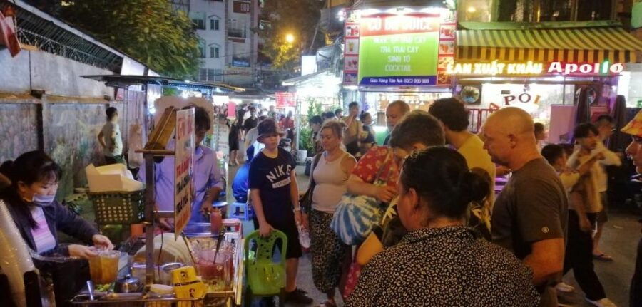 MOTOBIKE JOYRIDE & LOCAL FOOD TASTING TOUR - Exciting Destinations