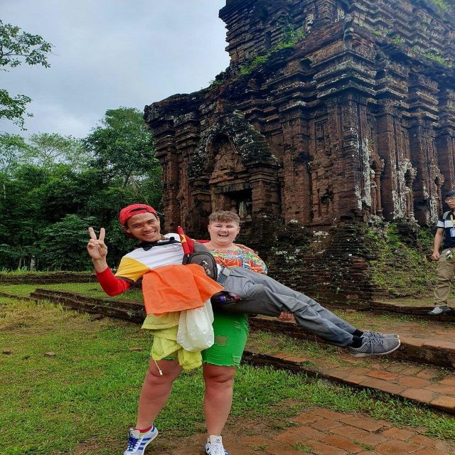 My Son Holyland & River Cruise Daily Tour by Luxury Group - Lunch and Relaxation