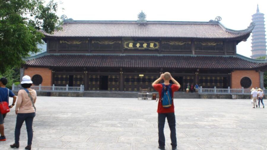 Ninh Binh 1 Day: Bai Dinh Pagoda & Trang an Ecotour Complex