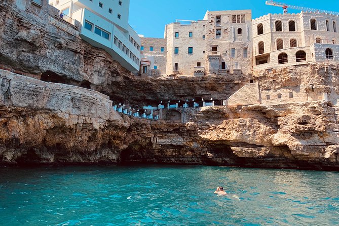 One and a Half Hour Private Boat Tour of Polignano a Mare