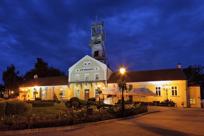 One Day Cracow and Wieliczka Salt Mine Private Tour From Warsaw - Good To Know