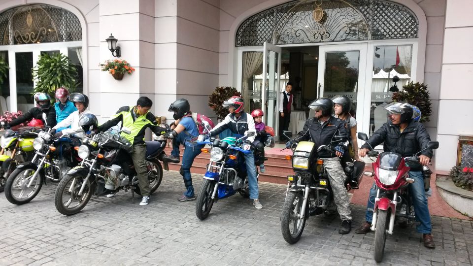 One-day Hoi An/DaNang to Hue via Hai Van Pass or Vice Versa